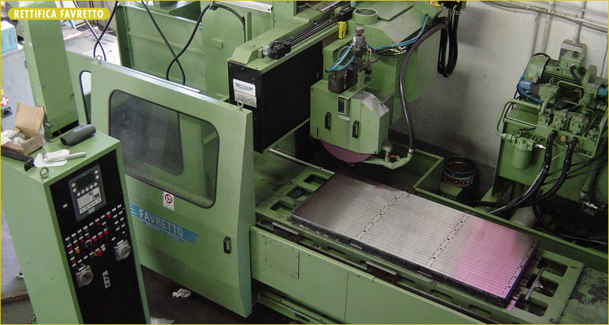 ZANCHIN & C snc | Officine meccaniche | REALIZZAZIONE PRODUZIONE STAMPI TERMOREGOLATI PIANI DI RISCALDO PIANI DI RISCALDO MONTATI SERVIZIO LAVORAZIONI TORNITURE SERVIZI LAVORAZIONE ASSIEMAGGIO ATTREZZATURE | VARESE provincia di Varese