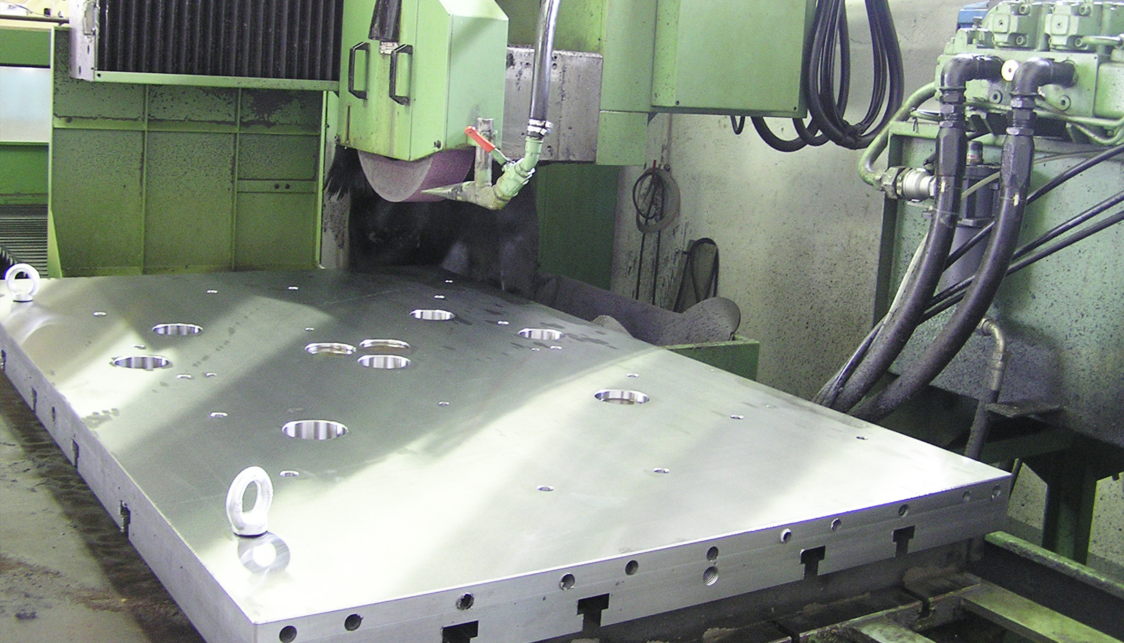 ZANCHIN & C snc | Officine meccaniche | REALIZZAZIONE PRODUZIONE STAMPI TERMOREGOLATI PIANI DI RISCALDO PIANI DI RISCALDO MONTATI SERVIZIO LAVORAZIONI TORNITURE SERVIZI LAVORAZIONE ASSIEMAGGIO ATTREZZATURE | VARESE provincia di Varese